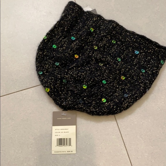 Wool hat - Picture 2 of 3